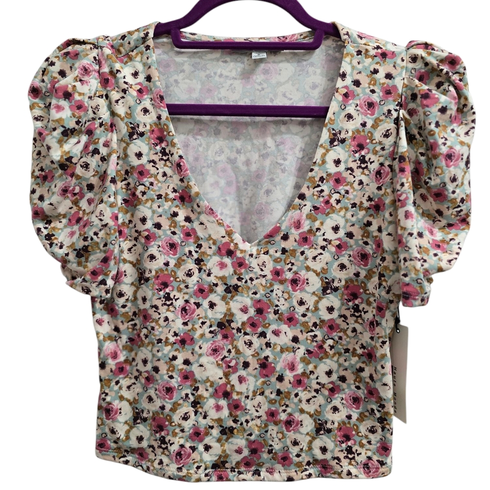 Floral V-Neck Puff Sleeve Top